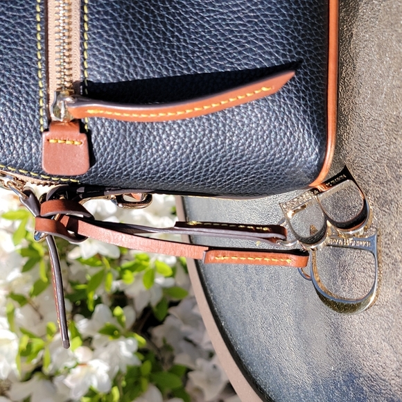 Dooney Bourke Bag - Picture 3 of 15